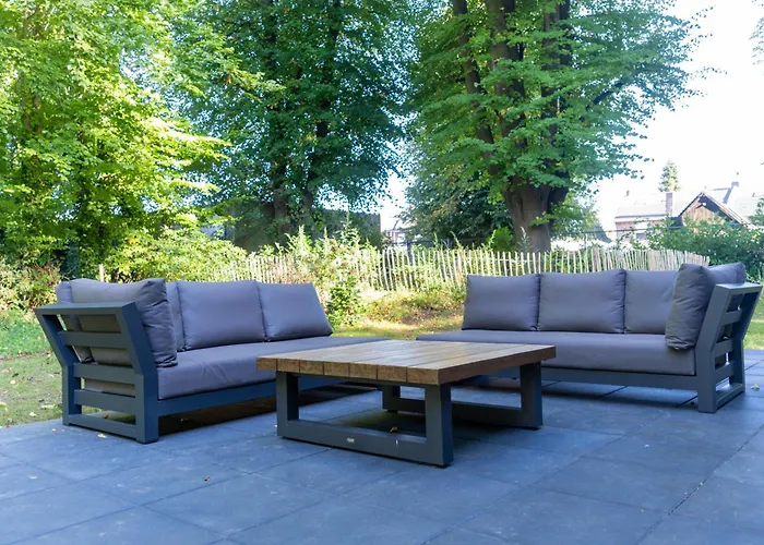 Lavaju بيت للعطل لاندخاف